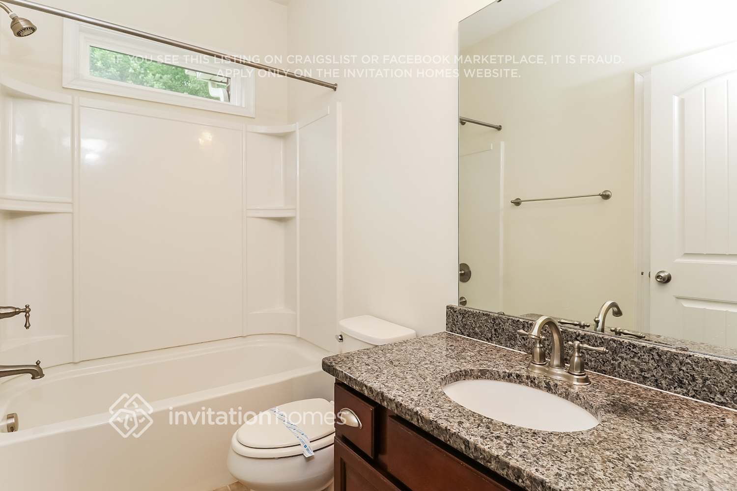 Building Photo - 11350 Cedarvale Farm Pkwy