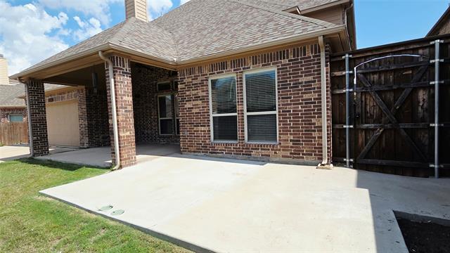Building Photo - 12381 Summertree Dr