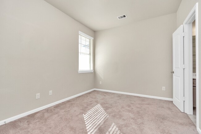 Building Photo - 5138 Pr Ter Ln