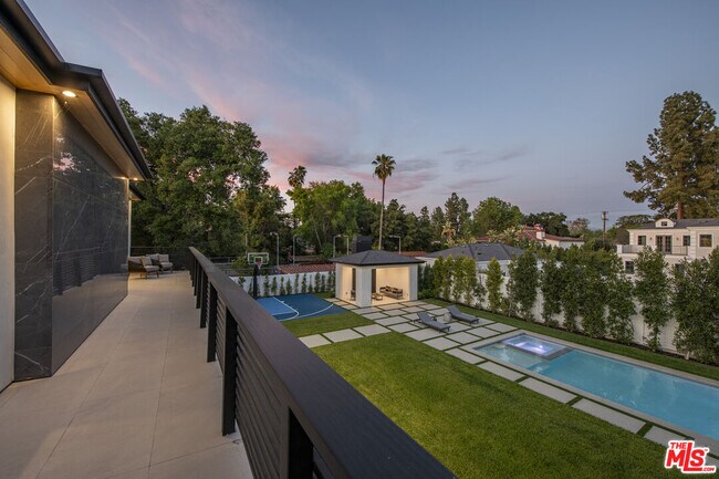 Building Photo - 17341 Amina Pl