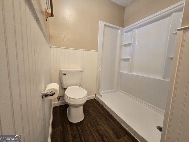 Building Photo - 403 E Lawnwood Ave