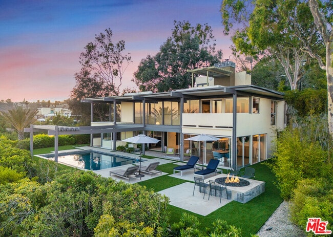 Primary Photo - 9892 Beverly Grove Dr