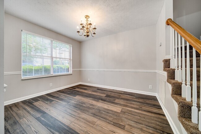 Building Photo - 109 Edgewater Ct