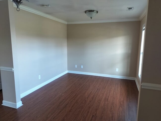 Building Photo - Ready in Raeford