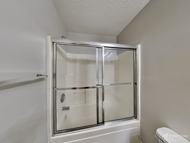 Building Photo - 6213 McIntyre Ridge Dr