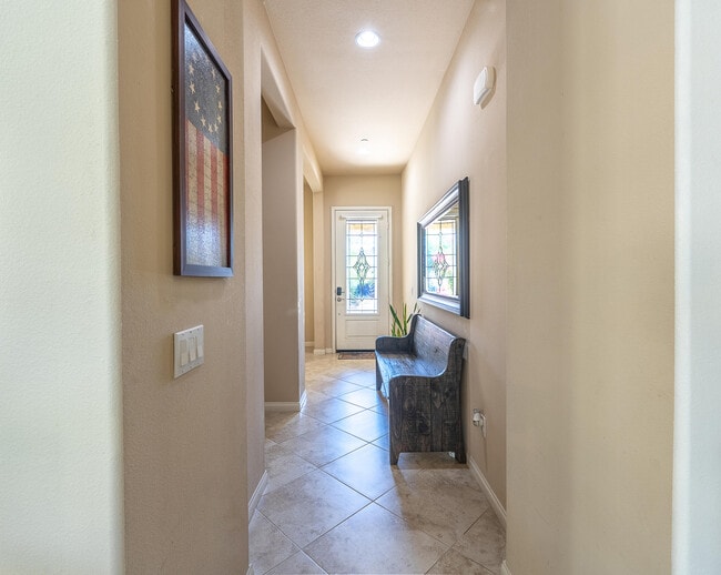 Building Photo - 81363 Corte Compras