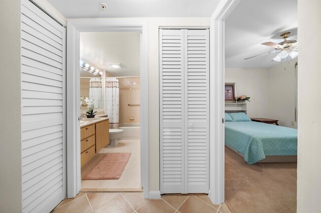 Building Photo - 601 Seafarer Cir