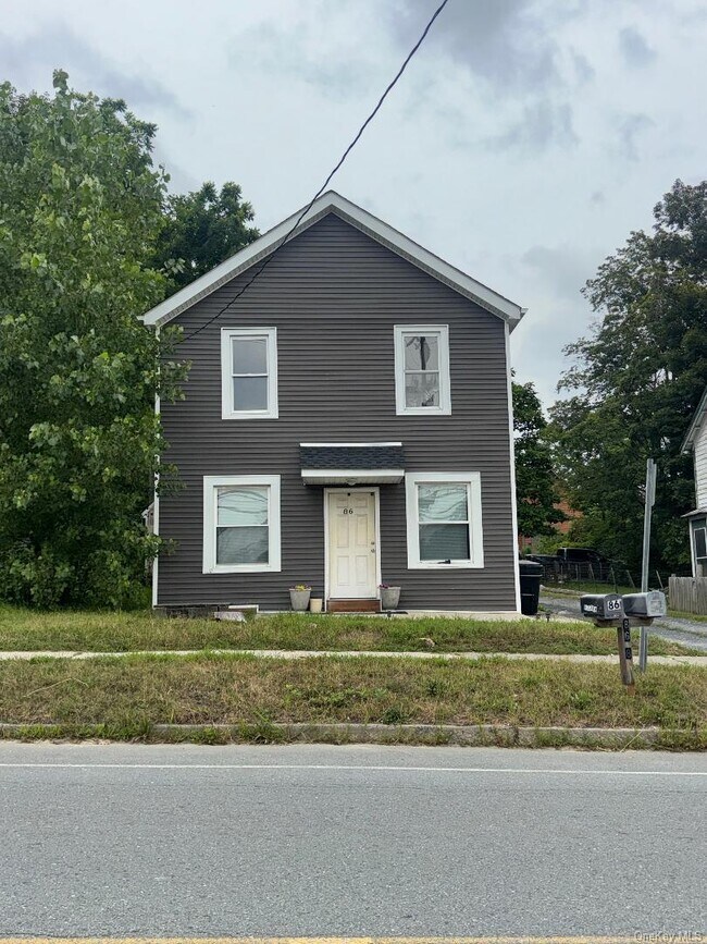 Building Photo - 88 Main St