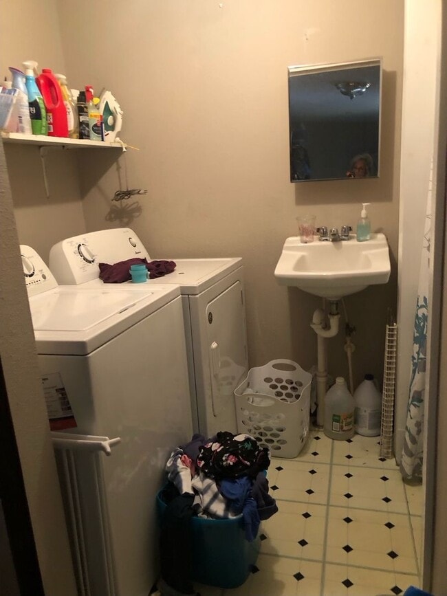 Building Photo - Lovely 2 Bedroom /2 Bath Home in St Cloud