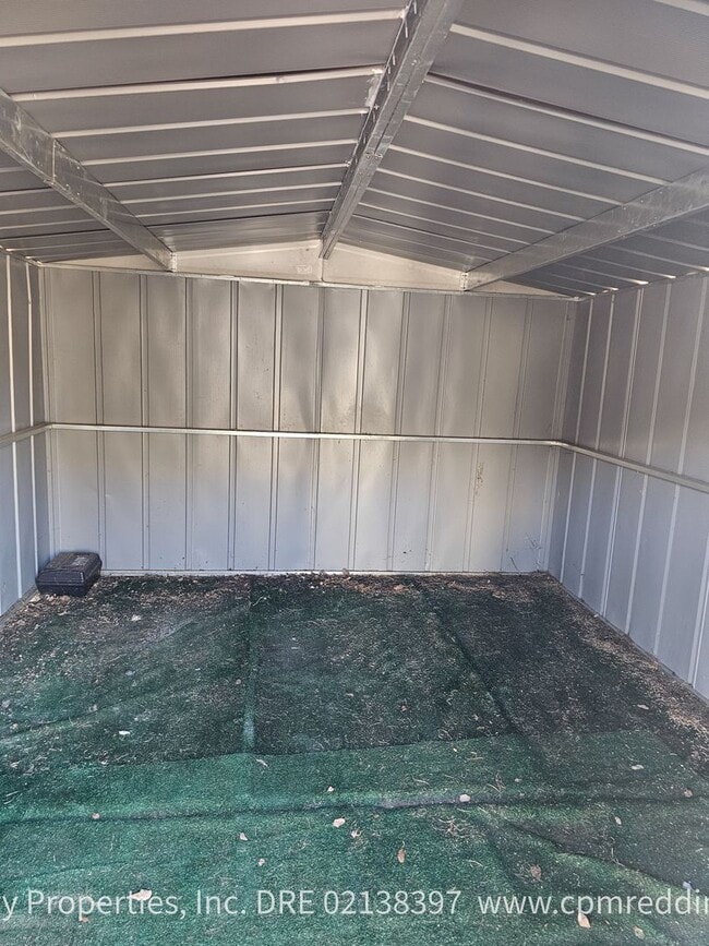 Building Photo - Updated 3-Bedroom House with Large Yard Coming Available April 1!