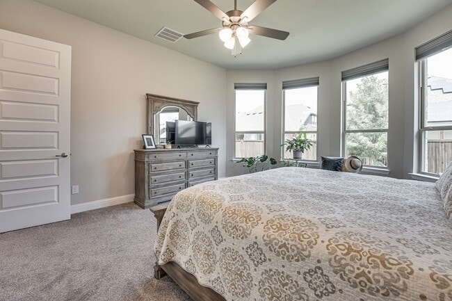 Building Photo - 1805 Shaila Dr