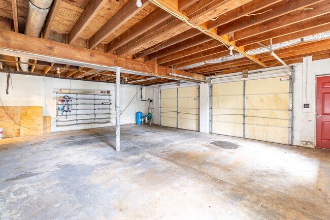 Building Photo - 630 Colonial Dr
