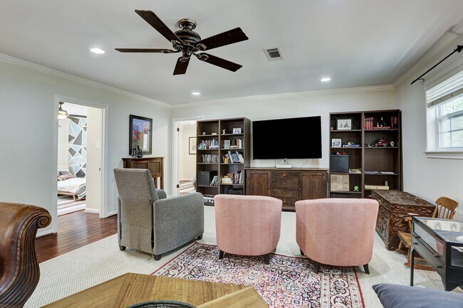Building Photo - 12506 Kingsride Ln