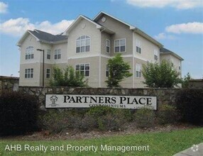 Building Photo - Blue Seas Properties -3