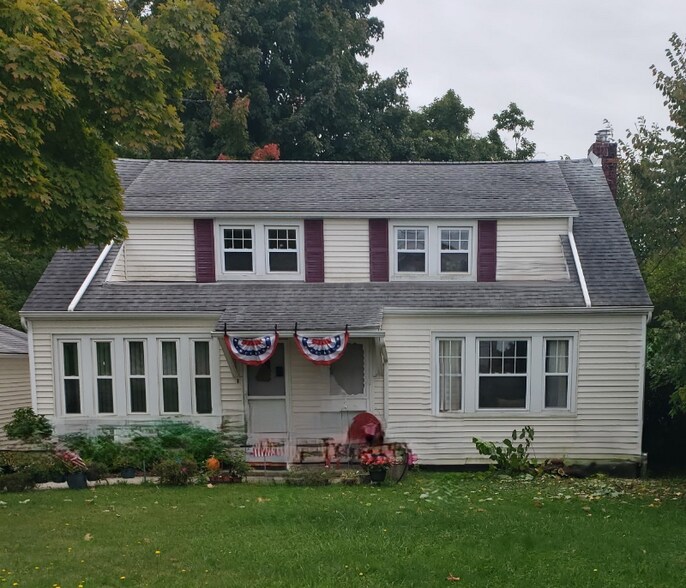 Primary Photo - 720 Columbus Rd