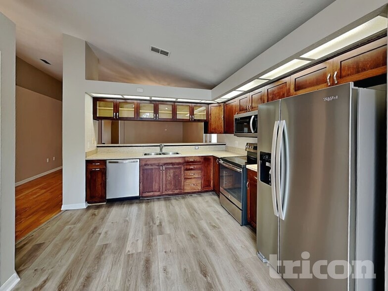 Building Photo - 11008 Millbury Ct