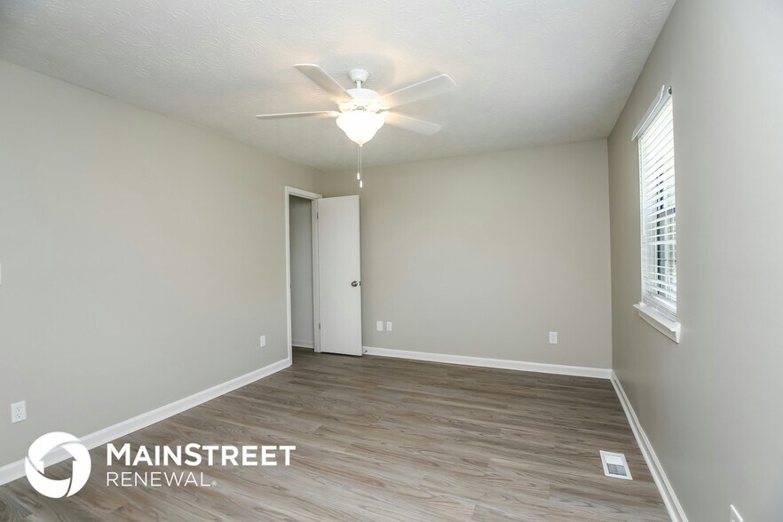 Building Photo - 2212 Cedar Creek Ln