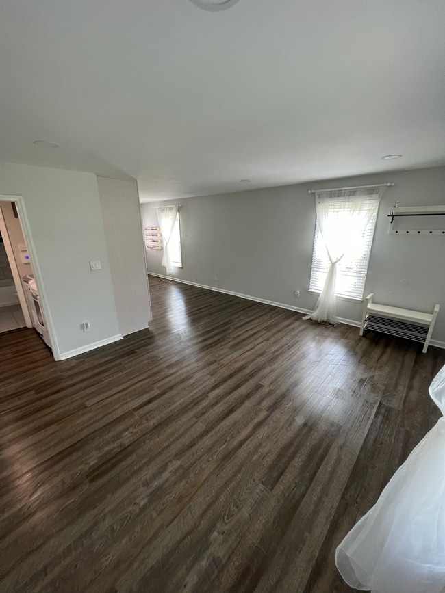 Open Concept Living - 4804 Hoyle Dr