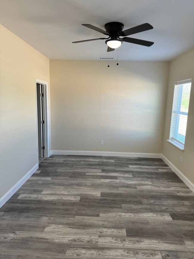 Building Photo - New Build - Peaster ISD - HIGH CEILINGS - WATER INCLUDED