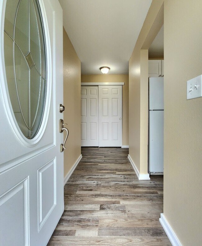 Building Photo - 3 Bedroom / 1 Bath Home in Lake Stevens with View