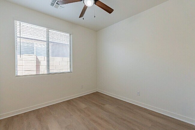 Building Photo - 3742 S 64th Dr
