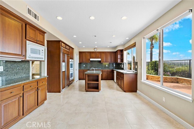 Building Photo - 27731 Daisyfield Dr