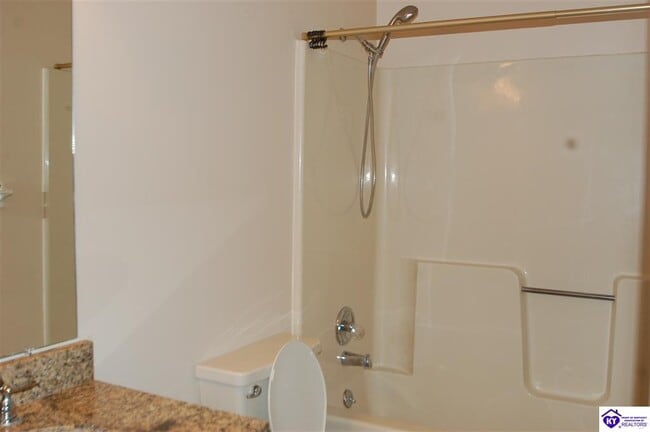 Building Photo - 602 Potomac Ct