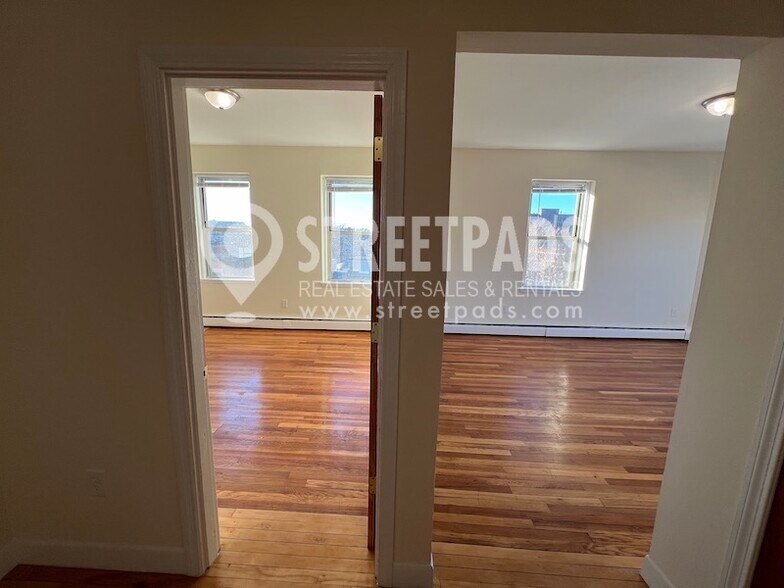 Building Photo - 60 Brighton Ave