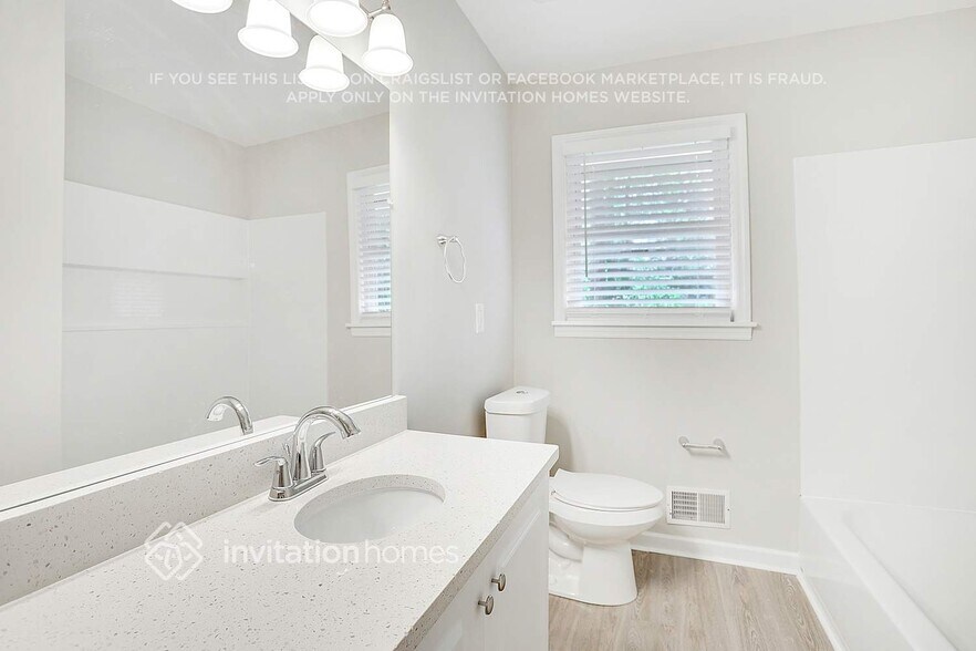 Building Photo - 4430 Pullen Ln SW