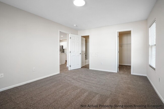 Building Photo - 4947 Stratford Pine Ln