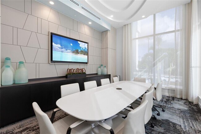 Building Photo - 301 Quay Commons Quay