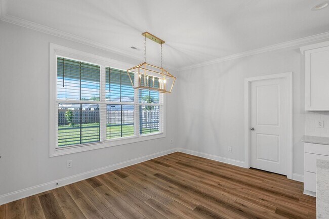 Building Photo - Dream Home in Hampstead!