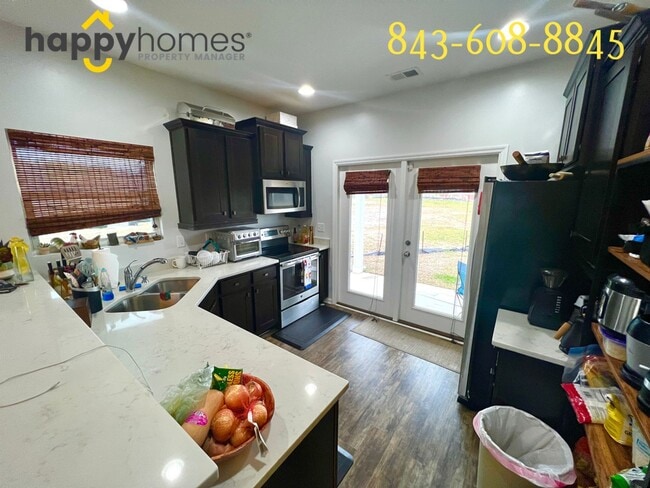 Building Photo - 3/2.5 Townhome located in the Landings at Montague in Goose Creek!