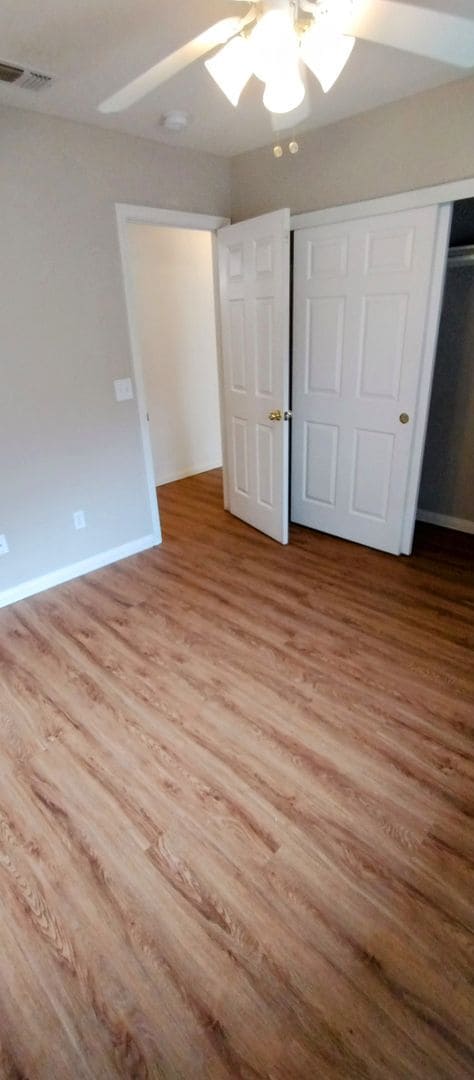Building Photo - A 3 Bedroom 2 Bath Home in Indian Cover Ne...