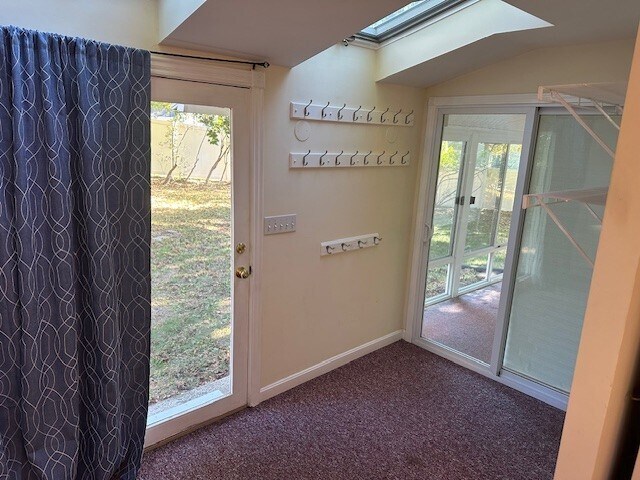 Building Photo - 25 Mountain Rd