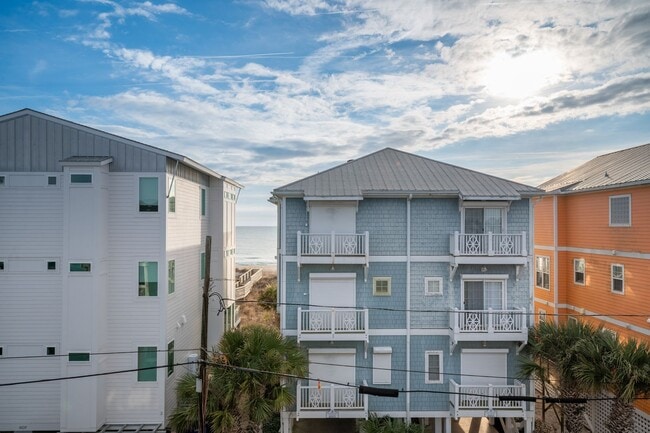 Building Photo - Fresh and Salty @ 608 Carolina Beach Ave. S. #202