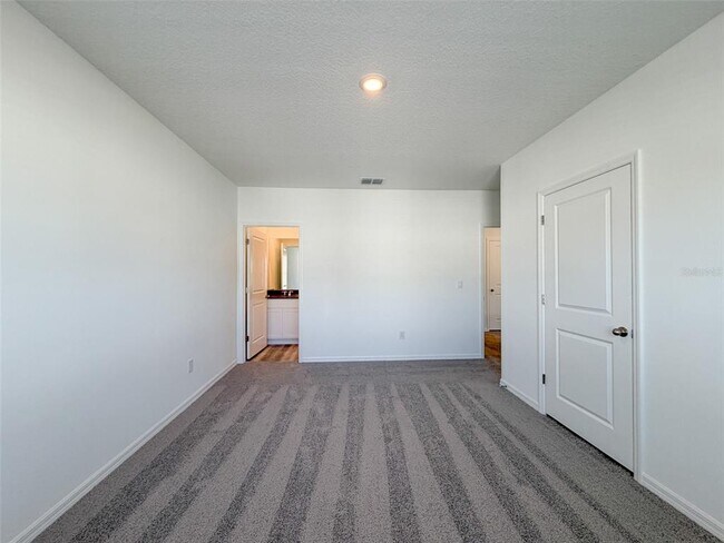 Building Photo - 31276 Paper Birch St