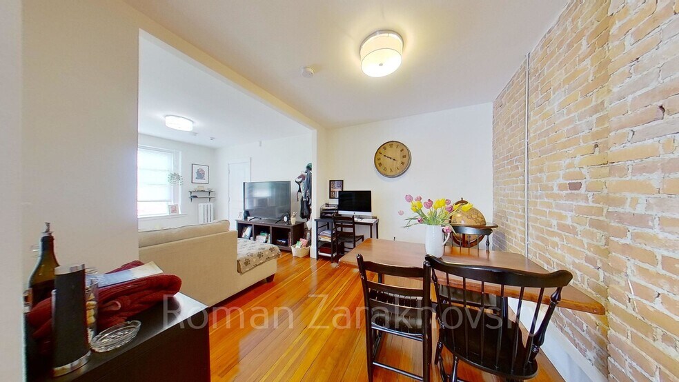 Building Photo - 83 Harvard St