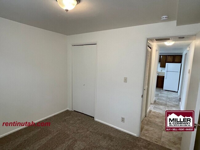 Building Photo - 485 Woodland Ave