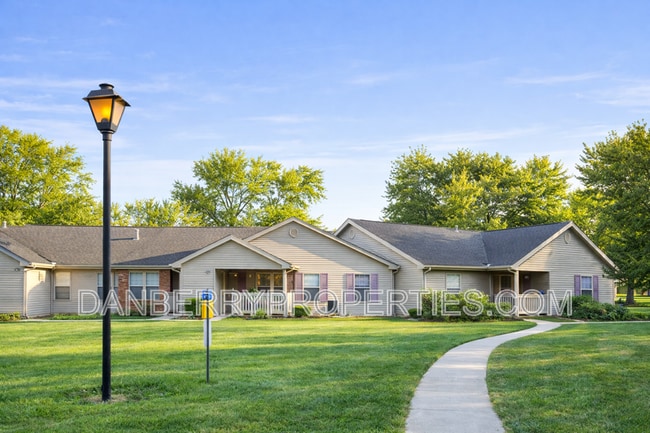 Building Photo - 1728 W Market St