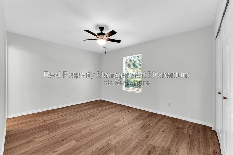 Building Photo - 1602 W Scott St