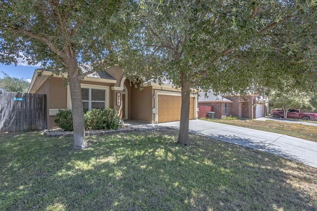 Building Photo - 618 Crackle Grove Dr