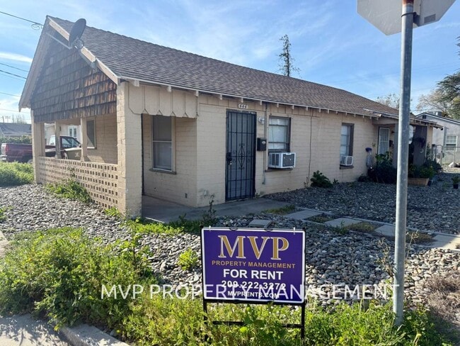 Building Photo - 444 Dodge Ave