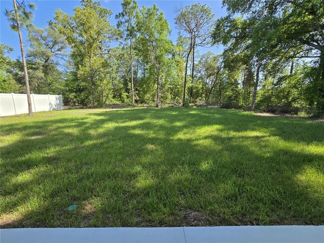 Building Photo - 1564 W Cary Dr