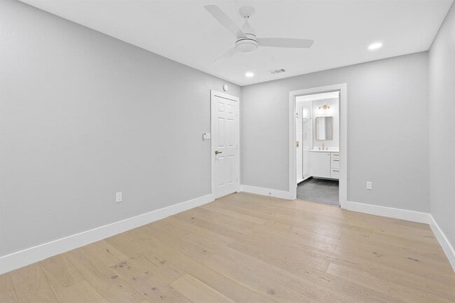 Building Photo - 1508 Rockdale Cir