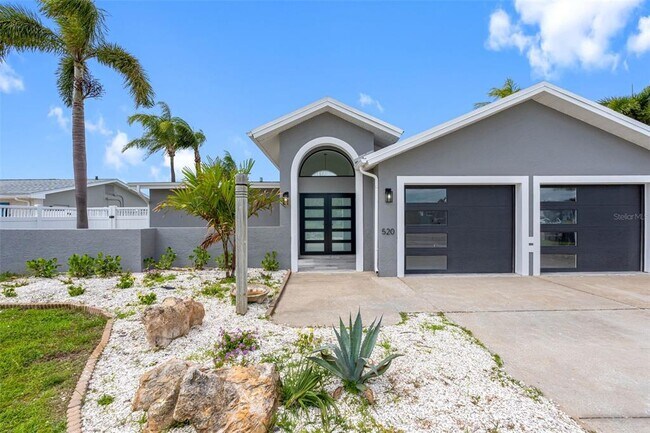 Building Photo - 520 115th Ave