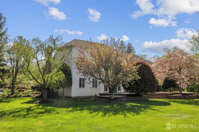 Building Photo - 4 Stults Dr