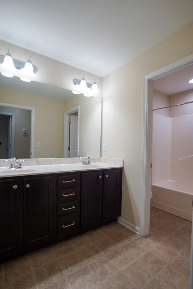 Building Photo - 2404 Swans Rest Way