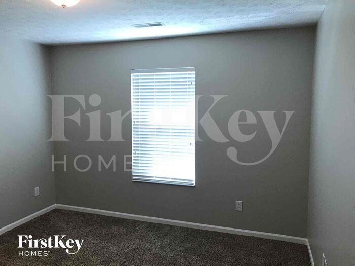 Building Photo - 257 Deer Creek Dr