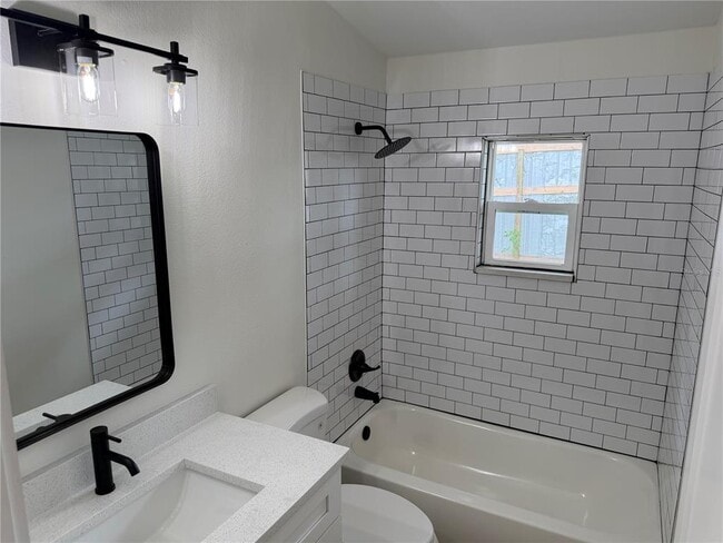 Building Photo - 17936 State Rd 52